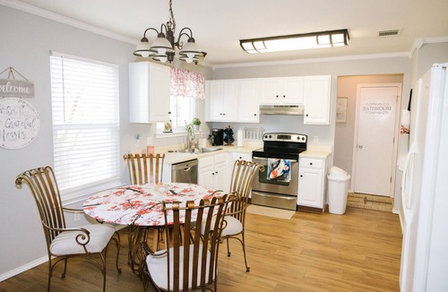 Georgetown House | The Koi House Georgetown: 35 Minutes from Downtown Austin and Airport