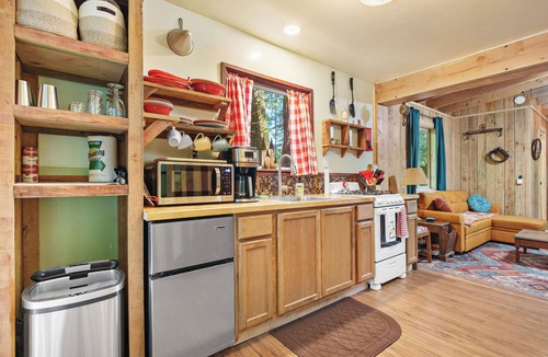 Crescent City Cabin | The Koope de Ville @ Robin's Roost