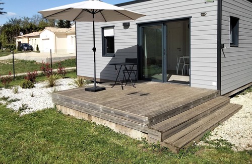 Saint-Germain-de-Lusignan Ski Chalet | The Logis de la Seugne taiga