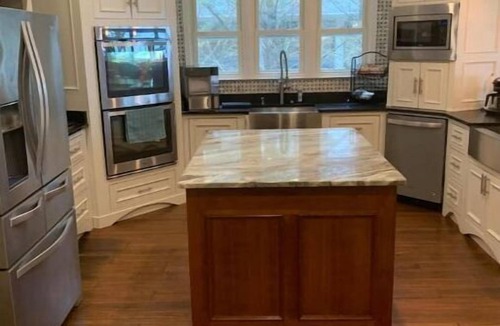 Guntersville House | The Lake and Movies- the amenities with a theater