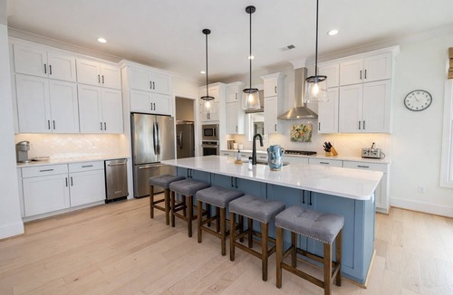 Seneca House | The Lake Haus on Keowee