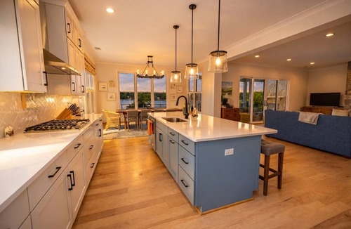 Seneca House | The Lake Haus on Keowee