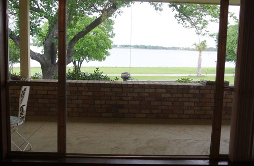 Little Elm House | THE LAKE HOUSE AT KNOB HILL