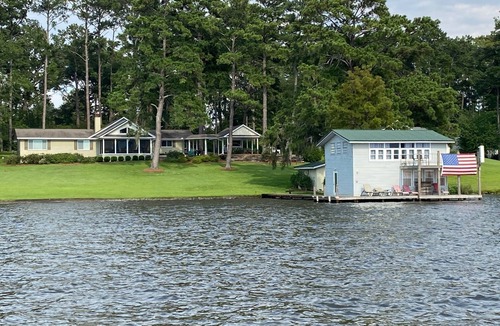Cordele House | The Lake House