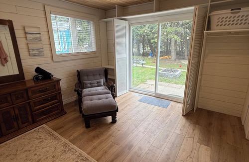 Port Elgin Cottage | "The Lake House" With Spectacular Views! Steps to Beach!