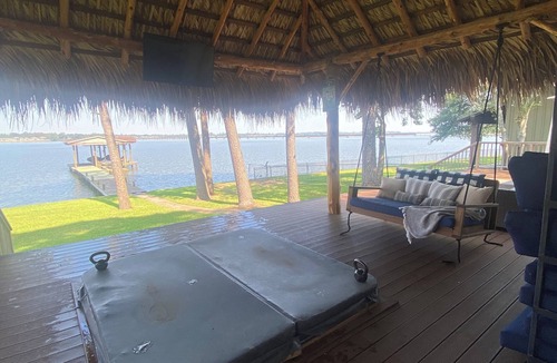 Indian Shores House | The Lake Houston Escape