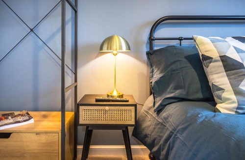 Becontree Apartment | The Lake Hub