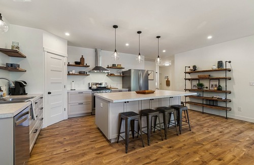 Sedro-Woolley House | The Lake Hut - a perfect place to relax and play on shore of Lake Whatcom