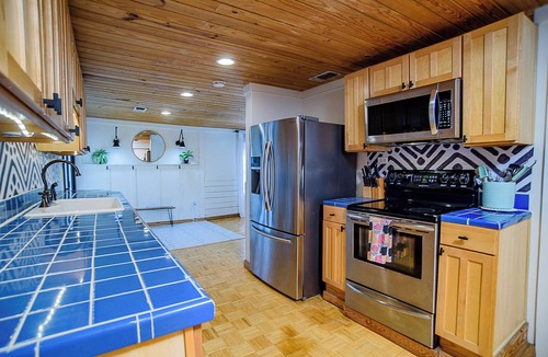 Seguin Cabin | THE LAKE IS BACK! Guadalupe River Retreat w/Hot Tub, Kayaks, Dock & Firepit