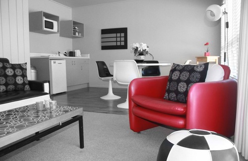 Taupo Hotel | The Lake Motel