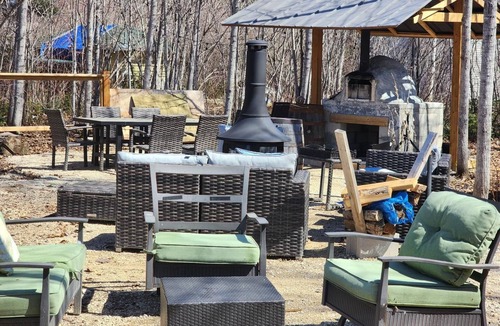 Little Bullhead House | The Lake Villa (family-friendly or pet-friendly).