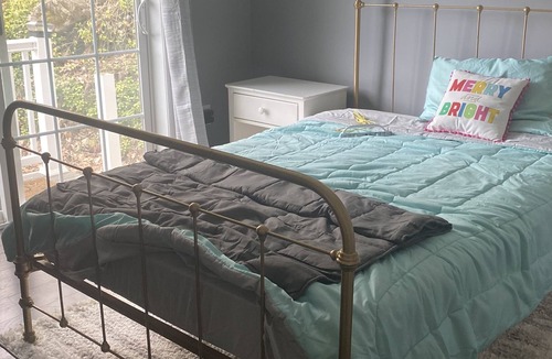 South Britain House | The Lake Zoar getaway