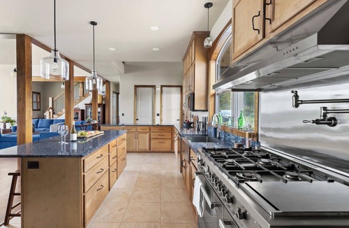 Rogers House | The Lakehouse at Beaver Lake Agroforest