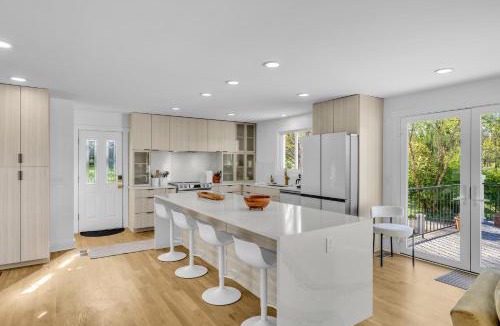 Hendersonville House | The Lakehouse
