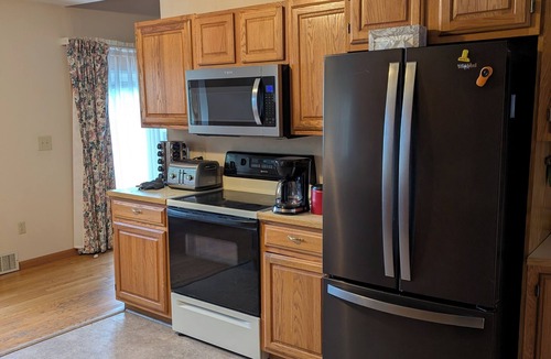 Niverville House | The Lakeshore House