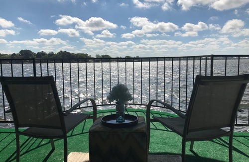 Seven Coves Condo | The Lakeside Getaway - newly renovated condo on Lake Conroe