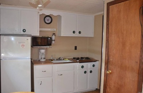 Brier Hill Cabin | The Lakeside Lodge