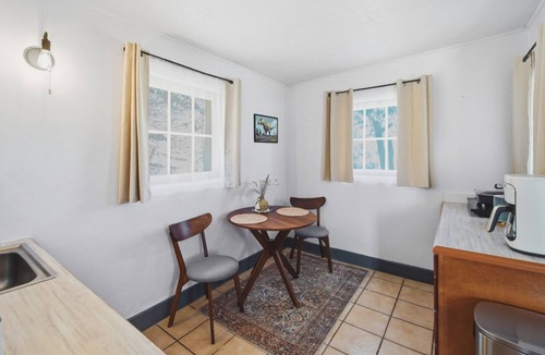 Truth or Consequences Apartment | The Lakeview Kitchenette - 1 Queen Bed