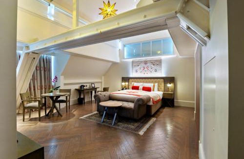 Riverside Hotel | The LaLit London