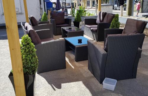 Rhayader Hotel | The Lamb and Flag Inn