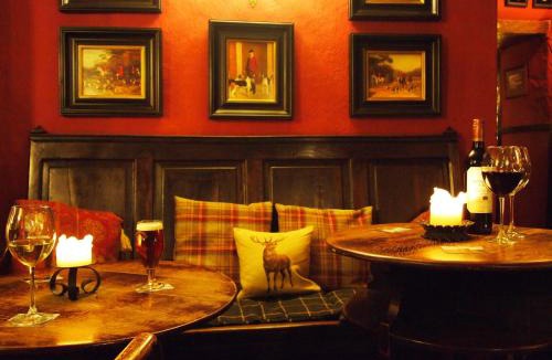 High Peak Hotel | The Lamb Inn