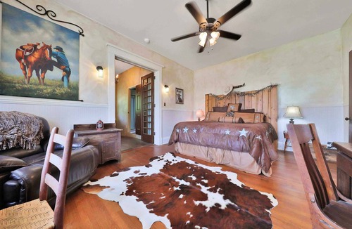 Gainesville Bed & Breakfast | The Lancaster Manor B&B