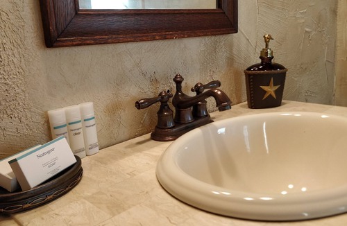 Gainesville Bed & Breakfast | The Lancaster Manor B&B