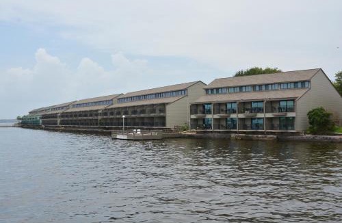 Seven Coves Resort | The Landing at Seven Coves
