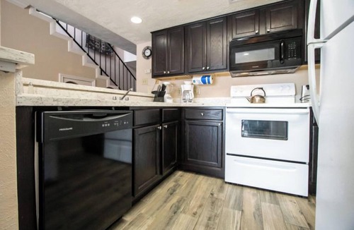 Seven Coves Apartment | The Landing at Seven Coves