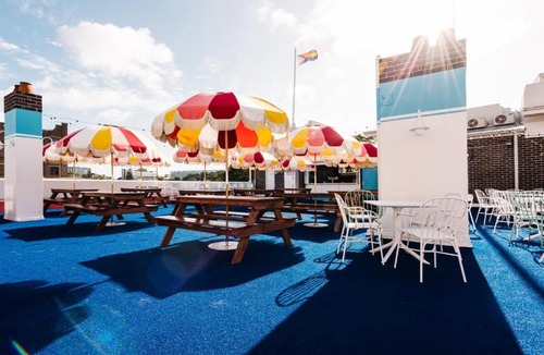 Chippendale Hostel | The Lansdowne Hotel