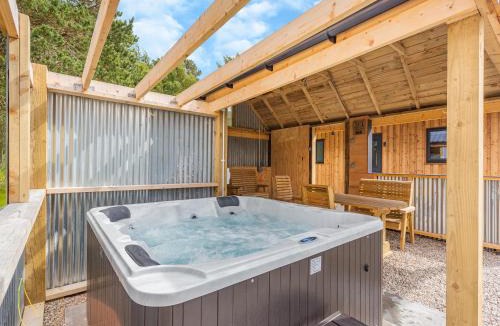 Dingwall House | The Larches - Uk46804