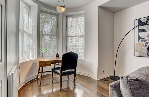 Latin Quarter Apartment | The large 1 bedroom Suite "au Château"
