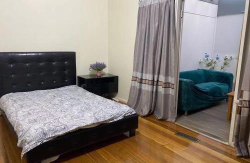 Bundoora House | The large room is conveniently located