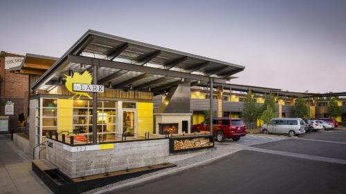Downtown Bozeman Hotel | The LARK