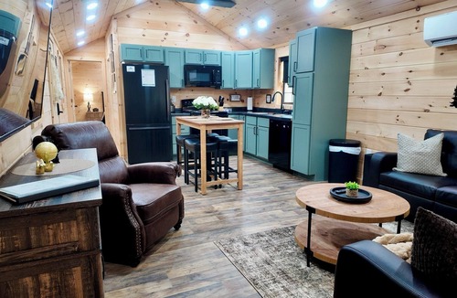 Huntsville Cabin | The LaRue Cabin, Cabin #3 at Copper's Peak