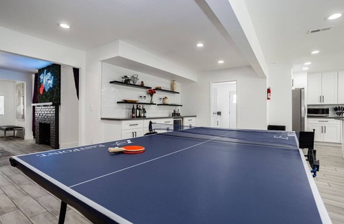 Glen Heather Estates House | The Las Vegas Entertainer: Games, Location + Views
