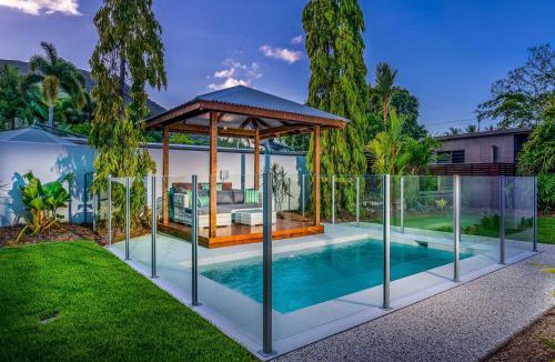 Palm Cove Villa | The Last Resort Villa 2