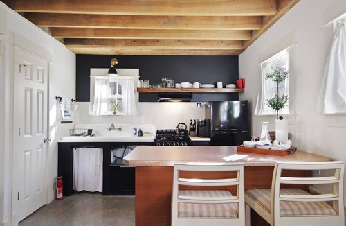 Boonesboro House | The Latch House Barn