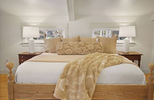 Boonesboro House | The Latch House Barn