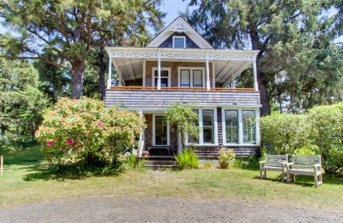 Gearhart House | The Latourette House