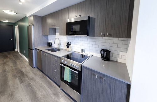Kitchener Hotel | The Laundry Rooms Station Park Kitchener