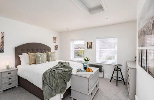 Kirk Sandall Villa | The Laurel Cottage