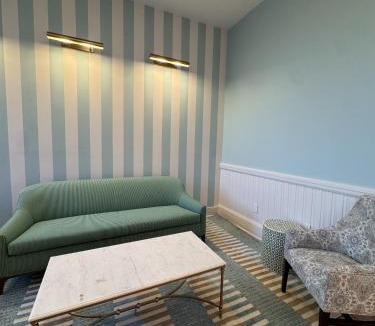 Danville Hotel | The Laurel Hotel