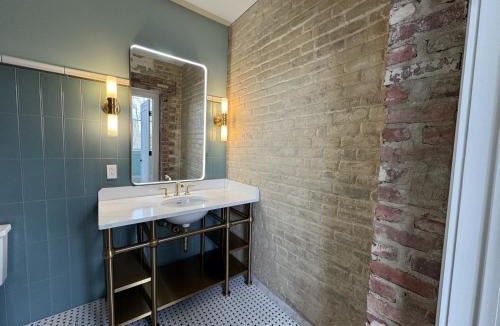 Danville Hotel | The Laurel Hotel