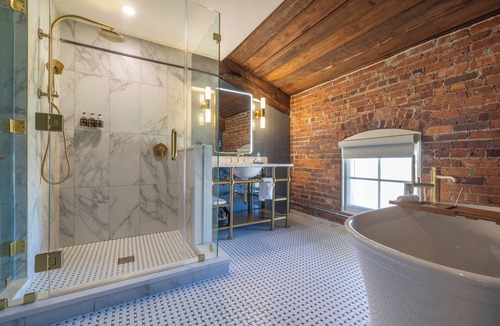 Danville Hotel | The Laurel Hotel