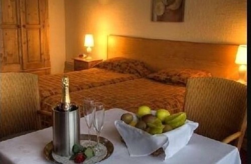 Ardrossan Hotel | The Lauriston Hotel