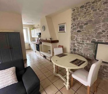Limoux Apartment | The Lavender