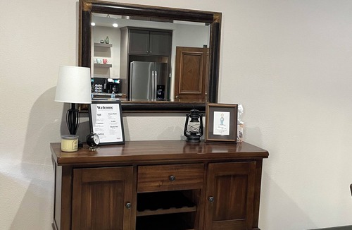 Russell Apartment | The Lawft, Suite 3, 2King Beds each with its own bath,No Cleaing Fee or Stairs