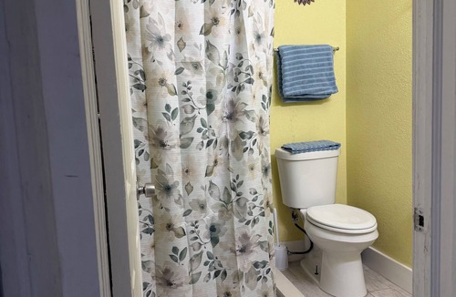 Fort Lauderdale Bed & Breakfast | The Layover Loft: Rest, Refresh, & Reach the Beach, NO Breakfast