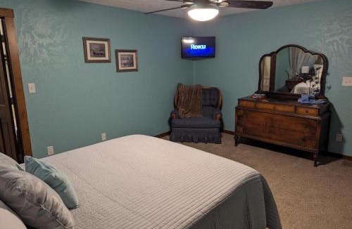 Lewis Center House | The Lazy Cat Lodge